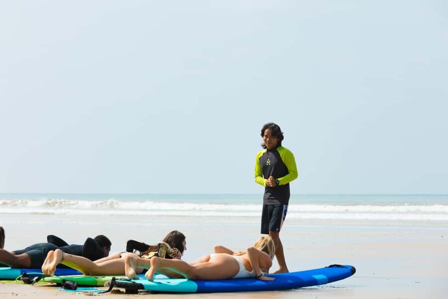 Khao Lak: 1.5-Hour Small Group Surfing Experience - The beach setting and the chance to keep practicing