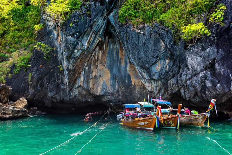 Ko Lanta: Emerald Cave and 4 Islands Tour by Longtail Boat - The morning ride from Ko Lanta