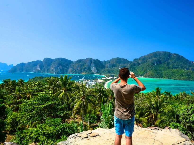 Ko Lanta: Full-Day Snorkel Trip to Phi Phi & Bamboo Islands - Maya Bay: famous scenery with a crowd problem
