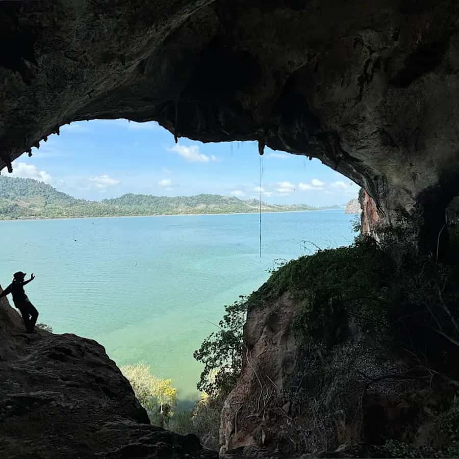 Ko Lanta: Half-Day Kayaking Koh Phee & Koh Talabeng 2 Caves - Timing, comfort, and physical demands