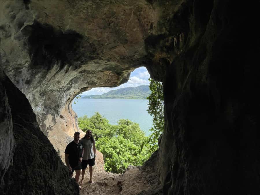 Ko Lanta: Half-Day Kayaking Koh Phee & Koh Talabeng 2 Caves - Koh Phee and the climb into Skull Cave