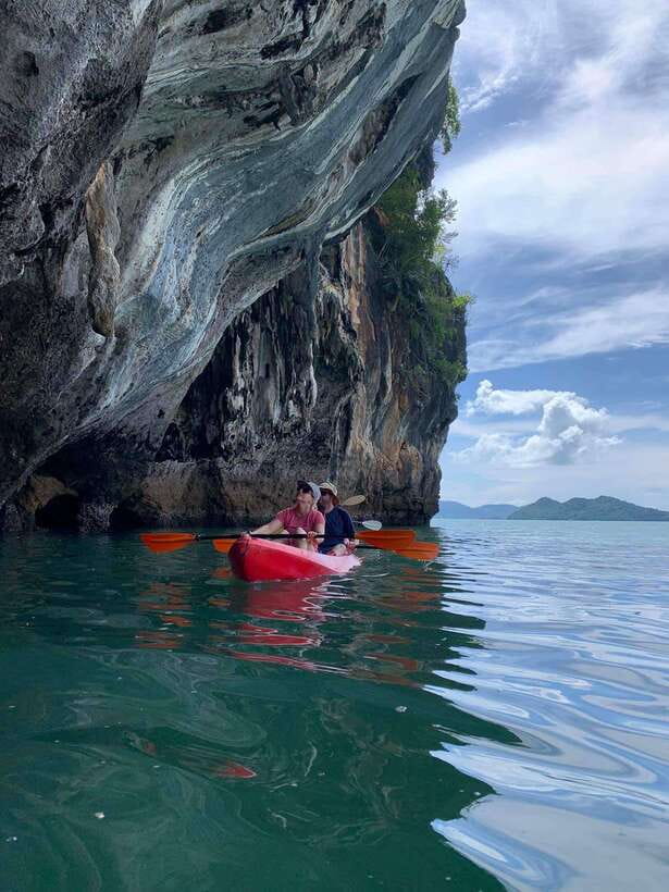 Ko Lanta: Half-Day Kayaking, Talabeng, Sea Cave & Mangrove - The real adventure is inside Skull Cave