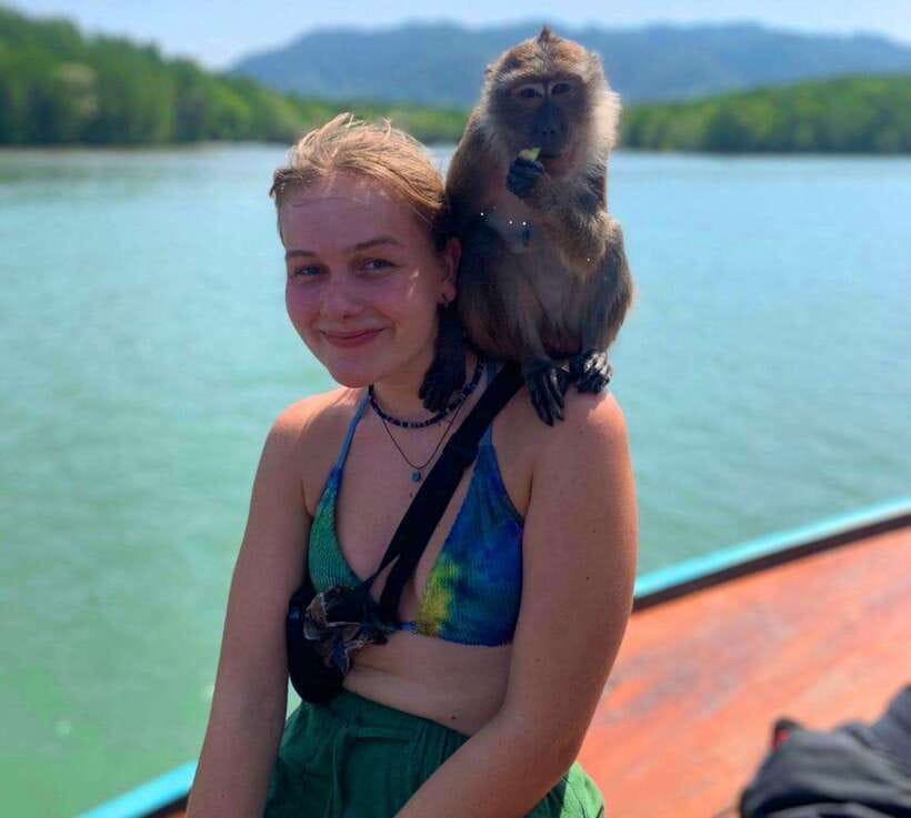 Ko Lanta: Kayak and Long-Tail Boat Nature and Wildlife Tour - Koh Aung and the quiet start