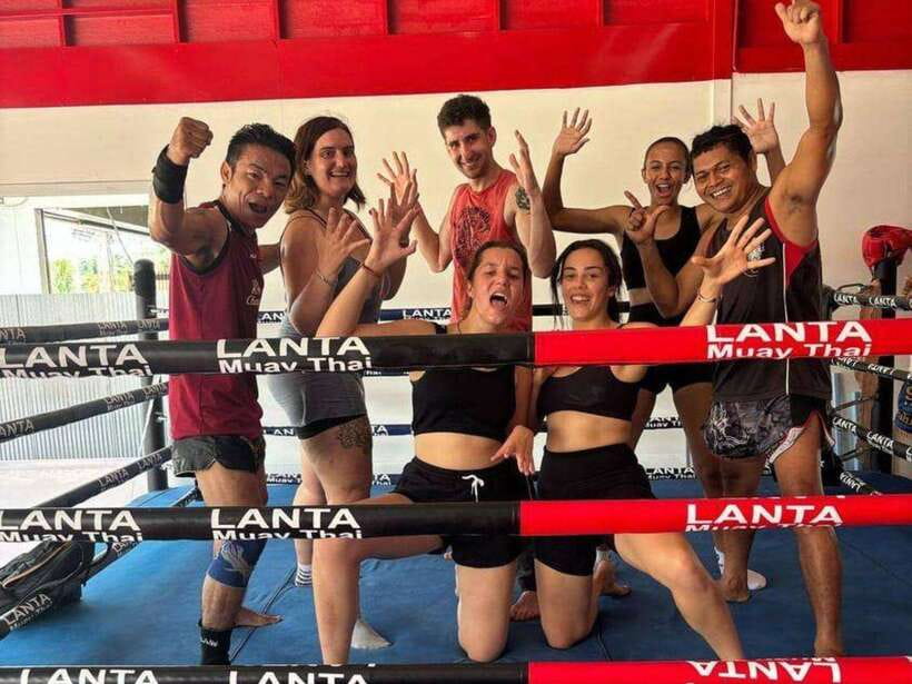 Ko Lanta: Learn The Art of Muay Thai - Adin Muay Thai School - The opening warmup and first movements