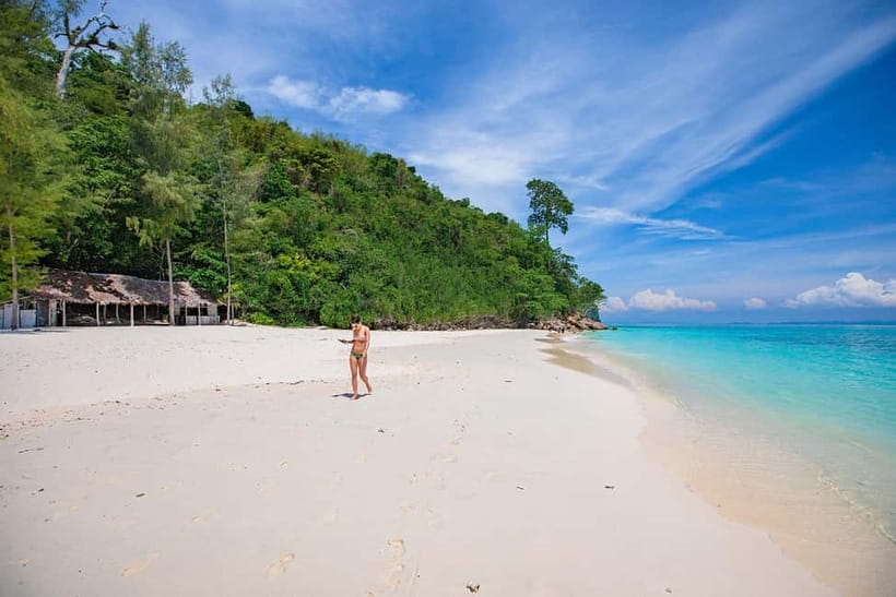 Ko Lanta: Maya Bay & Phi Phi Islands Full-Day Speedboat Trip - Pileh Bay and Nui Bay by speedboat