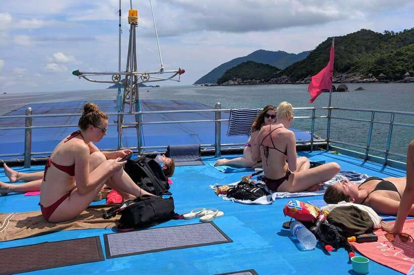 Ko Tao: Morning Trip to Ko Nangyuan’s Serene Oasis by Oxygen - Shark Bay and the limits of the timetable