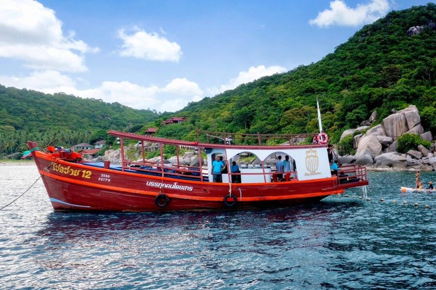 Ko Tao: Tao-Nangyuan Snorkeling Day Trip with Meals & Sunset - Koh Nang Yuan and the Japanese Gardens