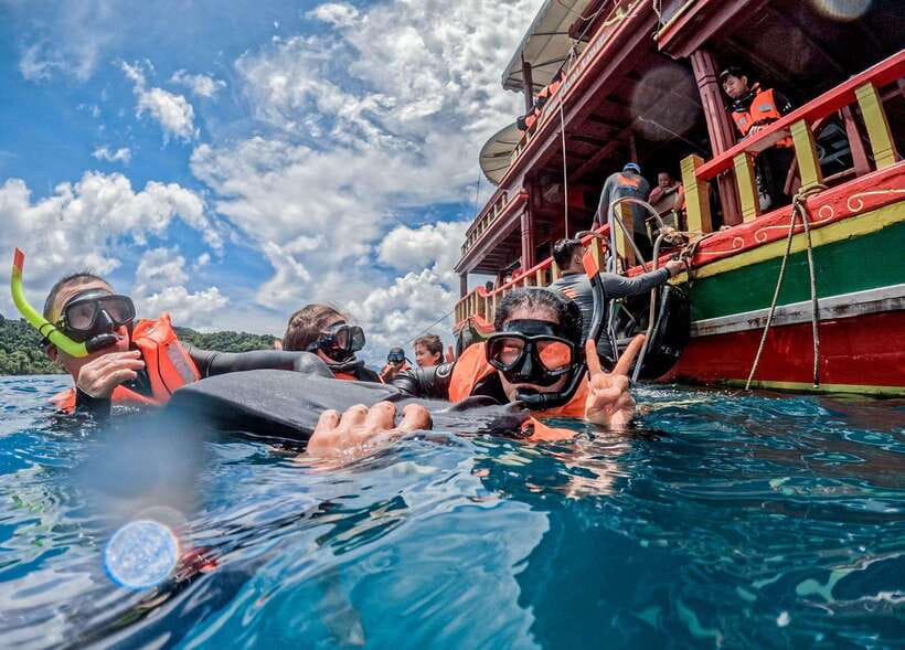 Koh Chang: 3 or 4 Islands Snorkel & Beach Tour by Big Boat - Snorkeling, safety, and the underwater photos