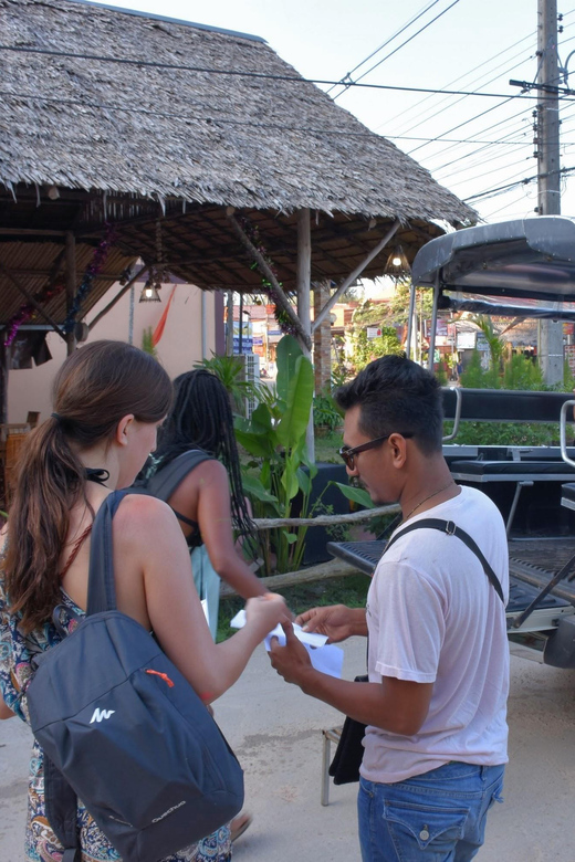 Koh Lanta: 4 Islands and Emerald Cave Tour by Longtail Boat - Emerald Cave: the best reason to choose this tour