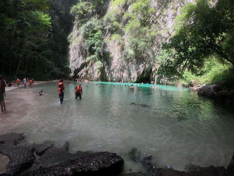 Koh Lanta: 4 Islands Tour by Speedboat with Snorkeling - An eight-hour island day from Koh Lanta
