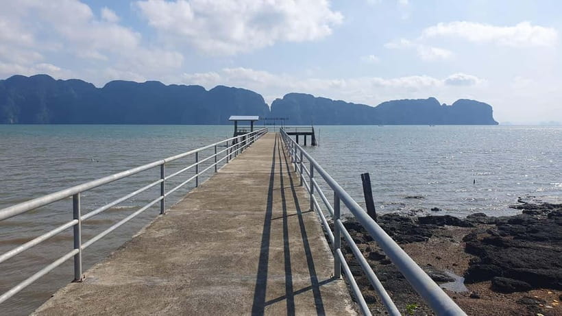 Koh Lanta Cultural Tuk-Tuk Tour: Old Town, Batik & Mangroves - Walking the mangroves, with kayaking as an optional upgrade