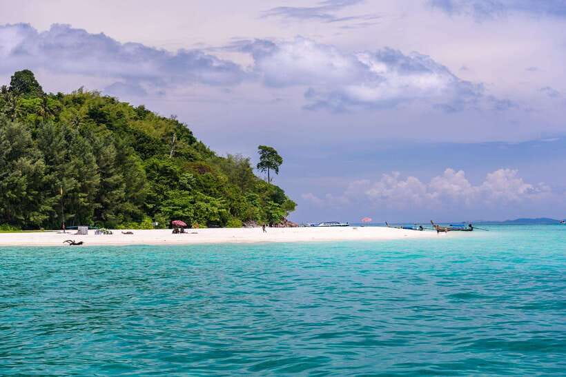 Koh Lanta: Tin's Speedboat Odyssey to Bamboo Island & Beyond - Viking Cave and the approach to Maya Bay