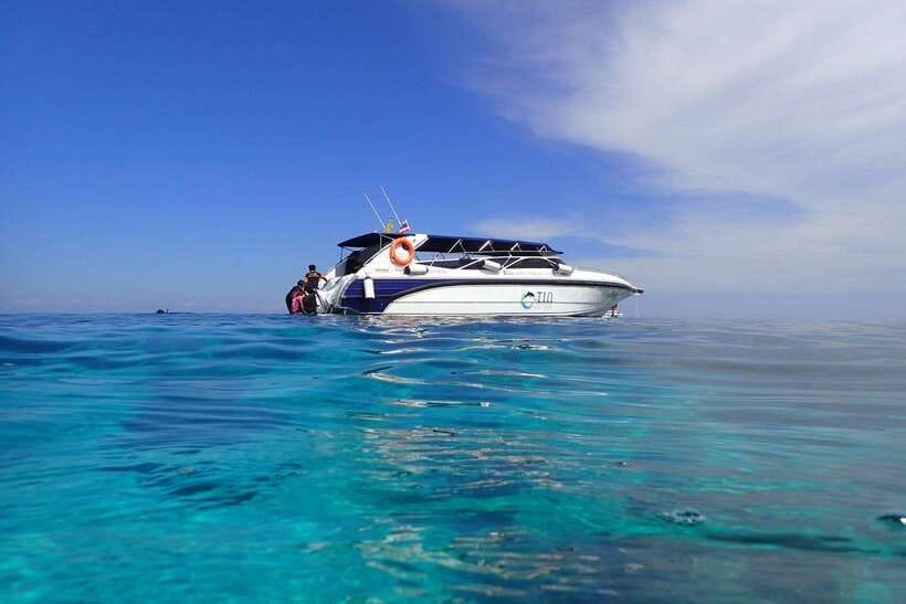 Koh Lanta: Tin's Speedboat Odyssey to Bamboo Island & Beyond - Leaving Koh Lanta Yai by speedboat