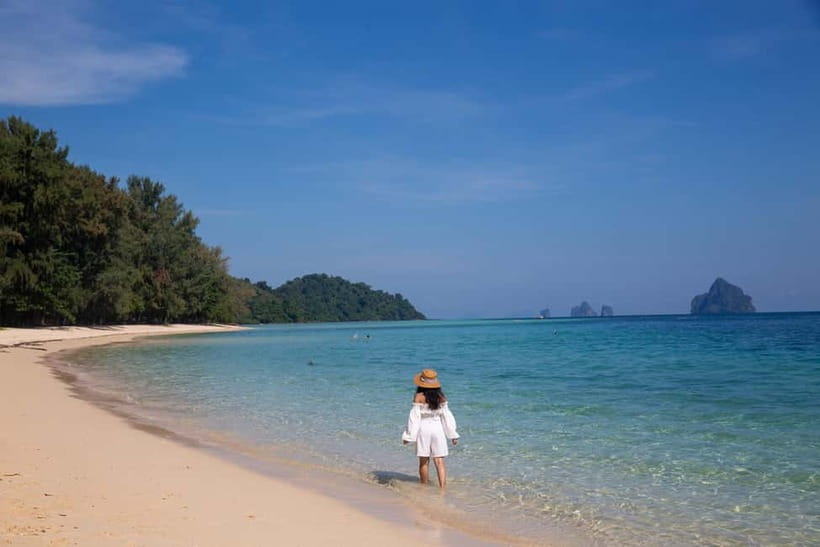 Koh Lanta: Ultimate Kradan Island Escape by Longtail Boat - When weather changes the route