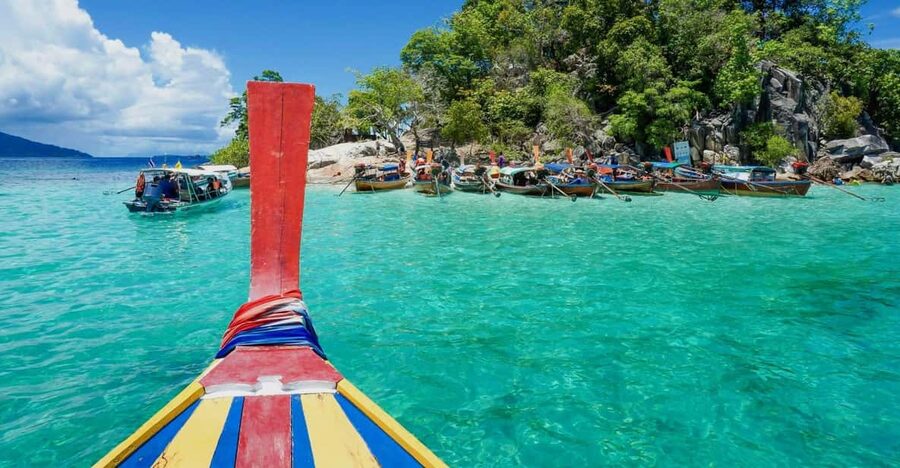Koh Lipe: 7 Island Snorkeling Trip by Longtail Boat w/ Lunch - Koh Buloh and Ao Kam Nan: the first proper swims