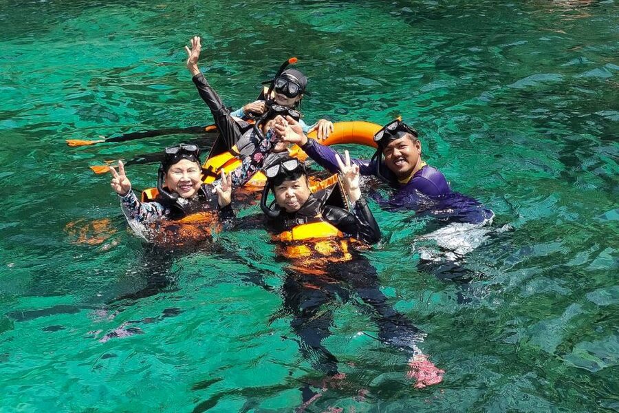 Koh Lipe: Full Day Multi-Island Snorkeling Trip with Lunch - A full day among Tarutao’s small islands