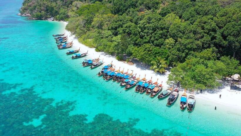 Koh Lipe: Island Hopping by Private Longtail Boat w/ Snorkel - Why a private longtail works well around Koh Lipe