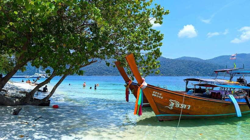 Koh Lipe: Island Hopping by Private Longtail Boat w/ Snorkel - The outer islands, from Koh Ro Khloi to Koh Hin Son