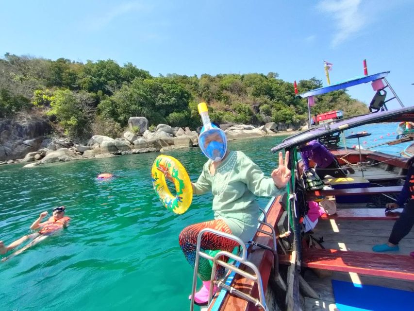 Koh Lipe Snorkeling Trip 6 hours Trip1 - Koh Hin Ngam and its black rock beach