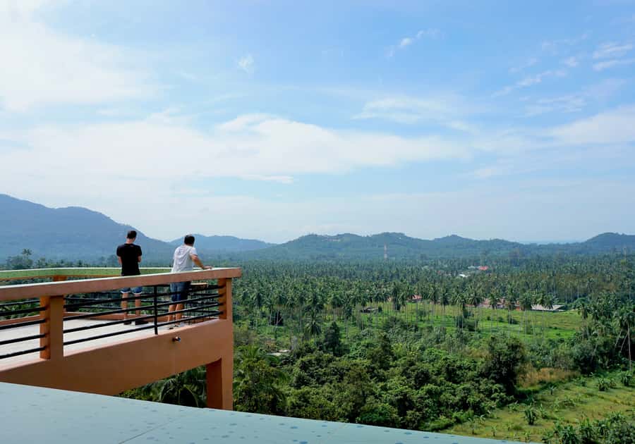 Koh Samui: 4x4 Off Road Island Safari Tour Including Lunch - The rooftop climb adds the right amount of adventure
