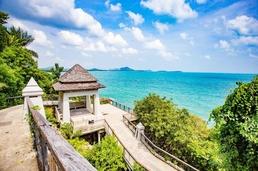 Koh Samui: Half Day Around Island Tour with Transfers - Na Muang Waterfall finishes with a short walk