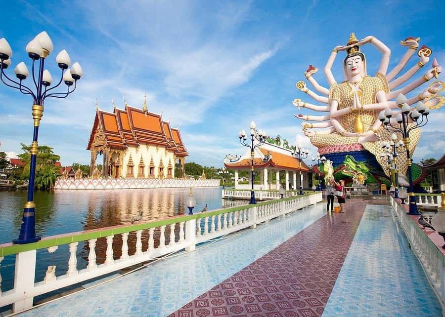 Koh Samui: Half Day City Tour with Hotel Pickup - Grandfather and Grandmother Rocks are Koh Samui’s playful stop