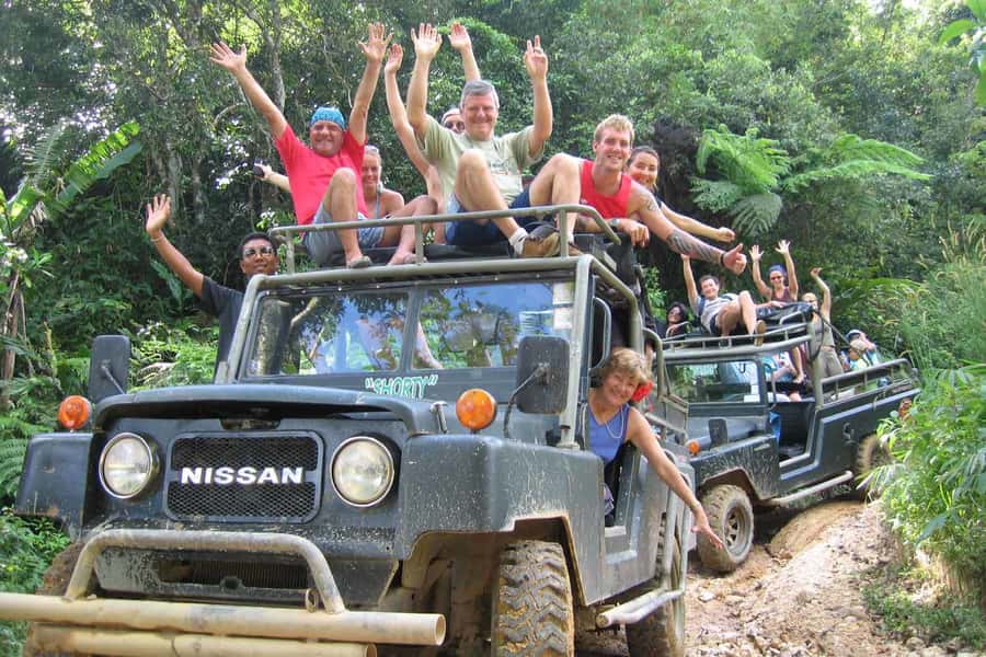 Koh Samui: Mr.Ung's 4WD Wild Jungle Safari Tour with Lunch - The famous jeep water fight