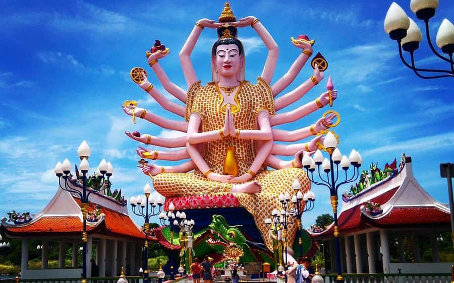 Koh Samui: Travstore Original Koh Samui Discovery Tour - Wat Plai Laem and its giant religious statues