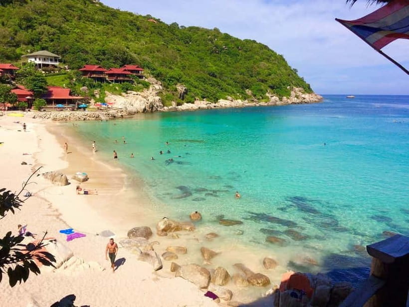 Koh Tao: Golden Hour Getaway – Your Late Start to Paradise - Lunch arrives between the island stops