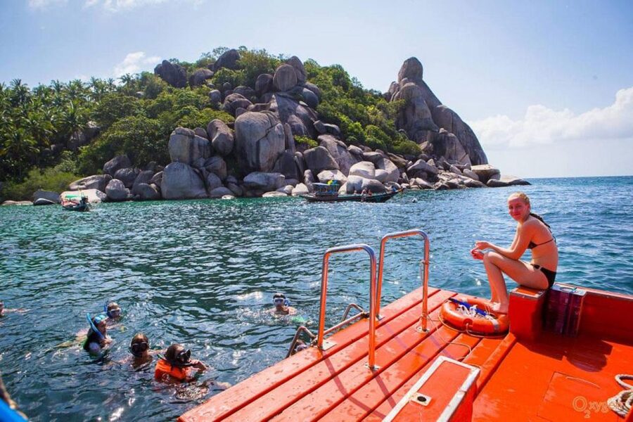 Koh Tao: Koh Nangyuan and the Hidden Bays Trip by the Oxygen - Mango Bay, where coral takes center stage