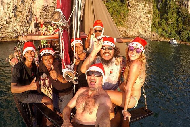 Krabi 4 Island Sunset Snorkeling Cruise + Bioluminescent Swim - Poda Island and dinner beneath the setting sun