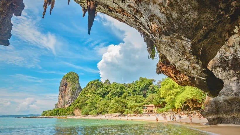 Krabi: 4 Islands Hopping & Snorkeling Tour - Leaving Ao Nang for the first beach