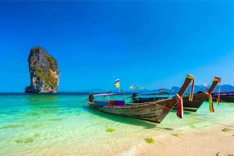 Krabi: 4 Islands Longtail Boat Tour with Lunch - Koh Poda starts with the classic beach view