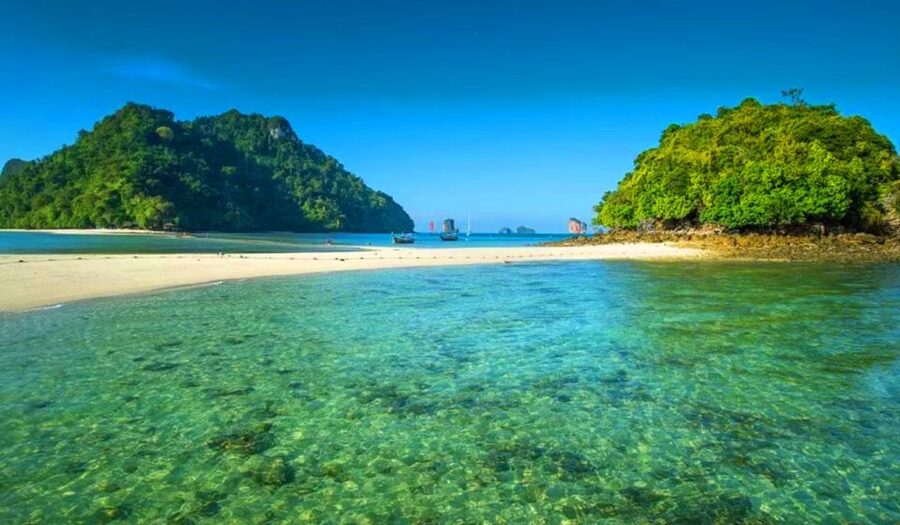 Krabi: 4 Islands Sunset Longtail Boat Tour with BBQ Dinner - Sunset, BBQ, and the final night swim