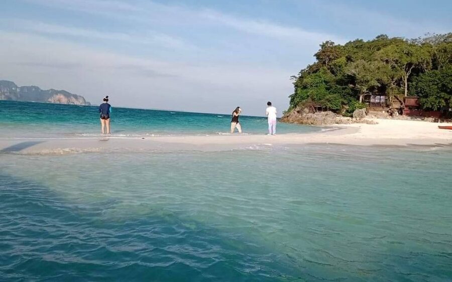 Krabi: 7 Islands Sunset Hopping Cruise with BBQ & Plankton - Thale Waek and the famous sandbar