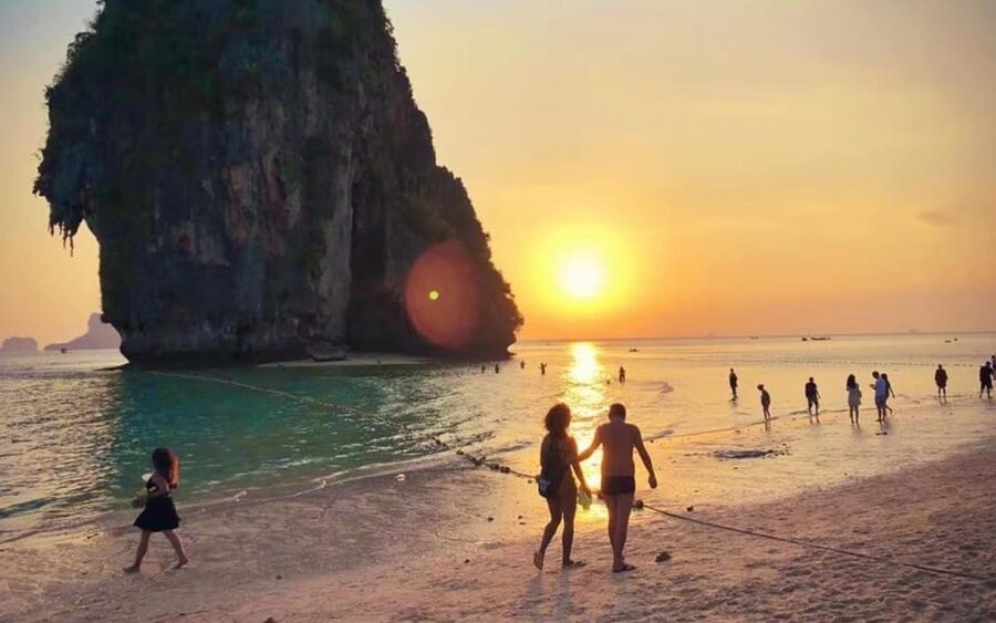 Krabi: 7 Islands Sunset Hopping Cruise with BBQ & Plankton - Who should book this trip