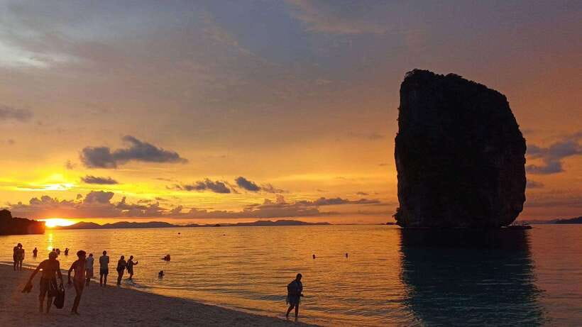 Krabi: 7 Islands Sunset Tour & BBQ & Bioluminescent Plankton - What this Krabi island tour is really like