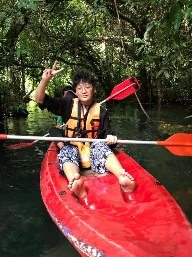 Krabi: Amazon Klong Srakaew Kayaking With Lunch - Floating with the current on a rubber tube