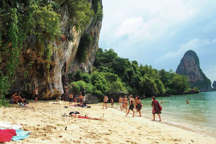 Krabi: Half-Day Rock Climbing Introduction at Railay Beach - Heat, clothing, and what to carry