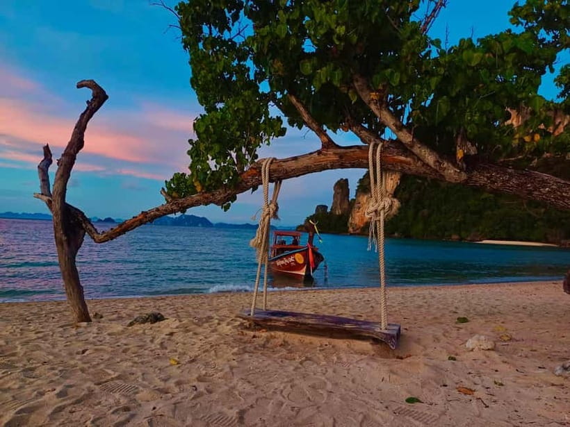 Krabi: Hong Island & Ko Pak Bia Tour with Sunset Dinner - Hong Island gives you the big Krabi welcome