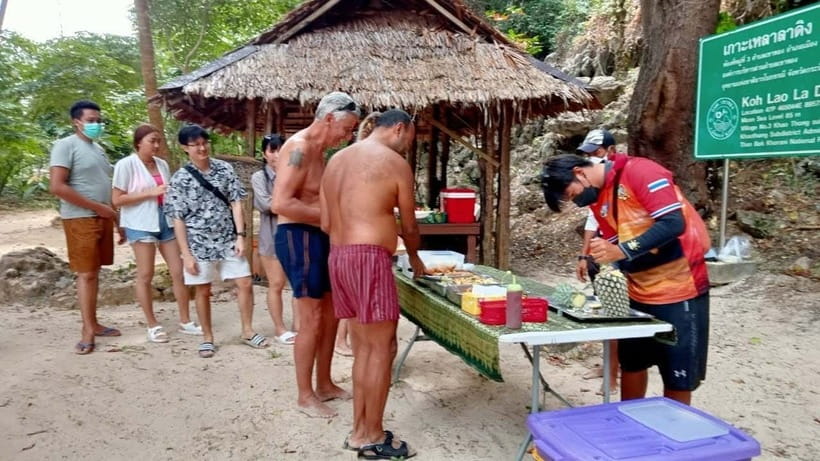 Krabi: Hong Island Longtail Boat & Kayak Tour w Buffet Lunch - Is $44 good value?