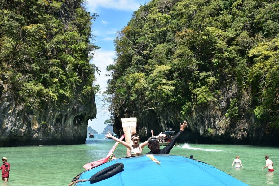 Krabi: Hong Island Sunset Tour w/ Beach Dinner+Night Snorkel - Hong Lagoon, where cliffs meet mangrove forest