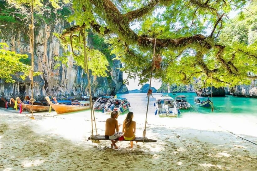 Krabi: Hong Island with Kayaking by speedboat - Morning pickup and the ride to Nopparat Thara Pier