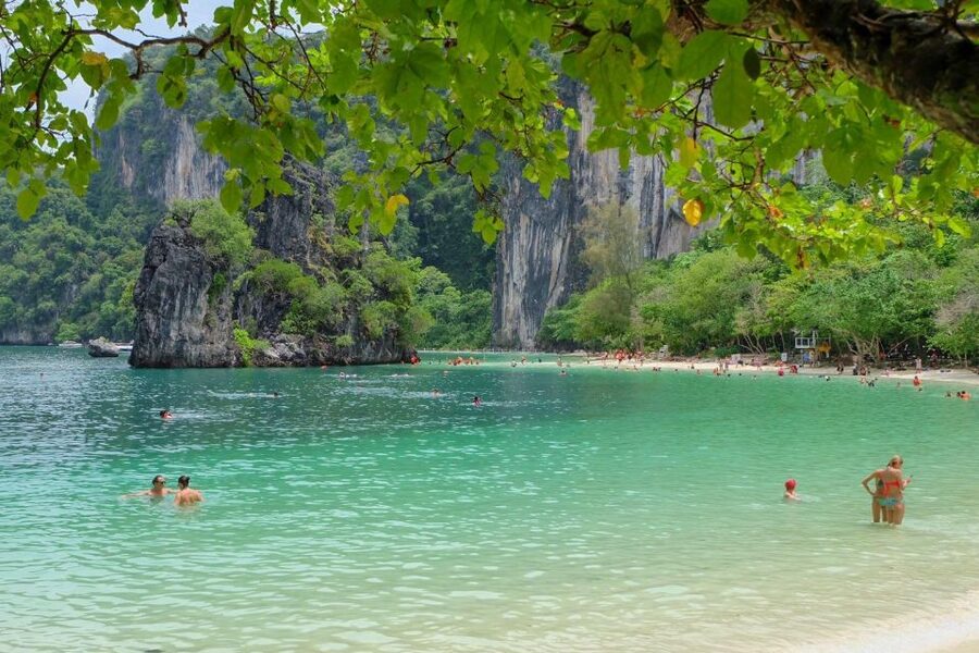 Krabi: Hong Islands Day Tour by Longtail Boat - Morning pickup from Ao Nang