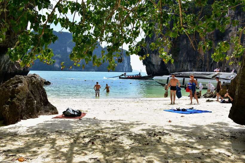 Krabi: Hong & Paradise Island Odyssey by Speedboat - Hong Lagoon: cliffs, still water, and optional kayaking