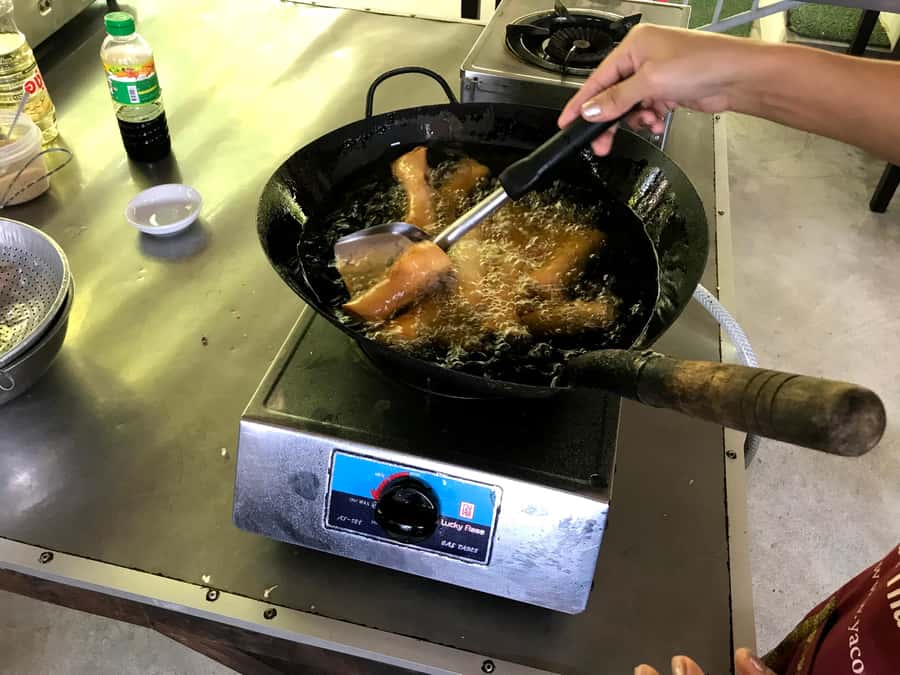 Krabi: Morning/Afternoon Thai Cooking Class at Ya's Cookery - Practical details that make the day easier