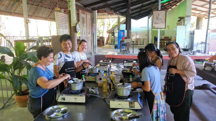 Krabi: Morning/Afternoon Thai Cooking Class at Ya's Cookery - Picking your four dishes from two different menus