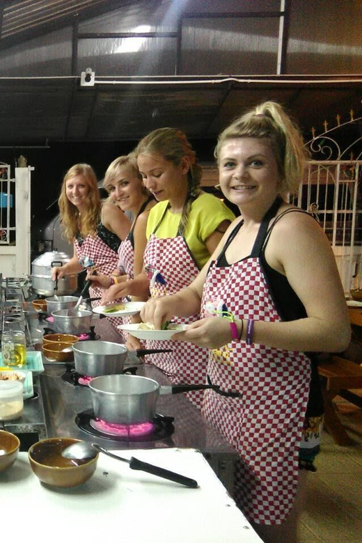 Krabi: Morning or Afternoon Culinary Adventure at Smart Cook - Who will enjoy Smart Cook most