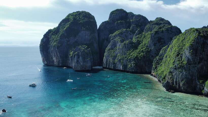 Krabi: Phi Phi and 4 Islands with Snorkeling by Speed Boat - What this Krabi island day is really like