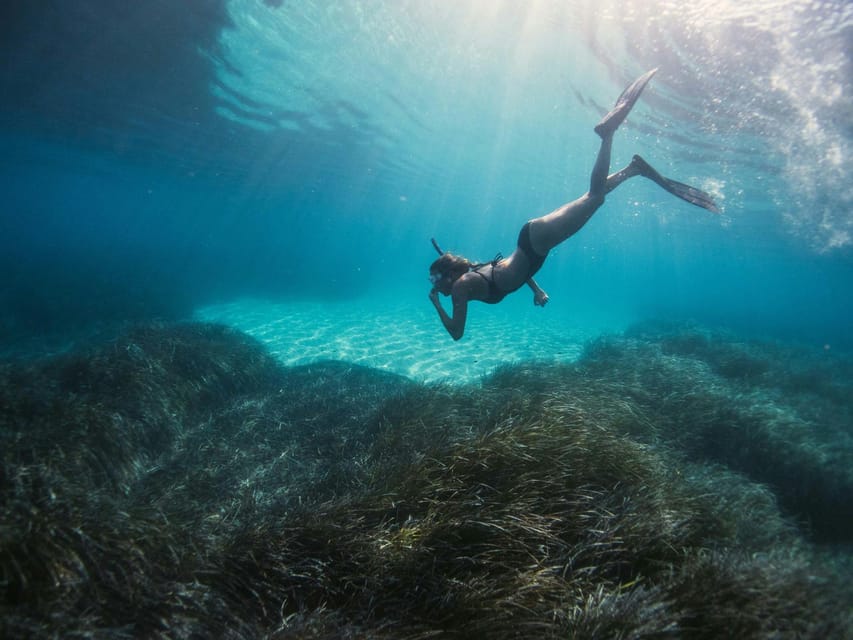 Krabi: Premium 4-Island Day Trip by Longtail Boat with Lunch - Phra Nang Cave Beach and Railay’s limestone walls